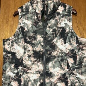 Women’s Puffer Vest